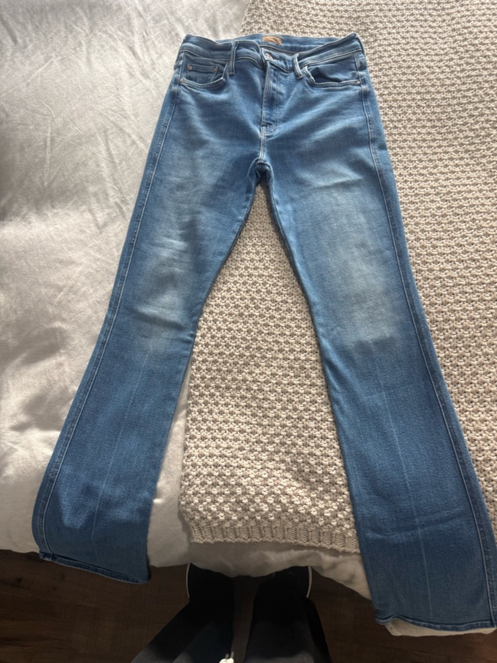 MOTHER Medium Blue Jeans